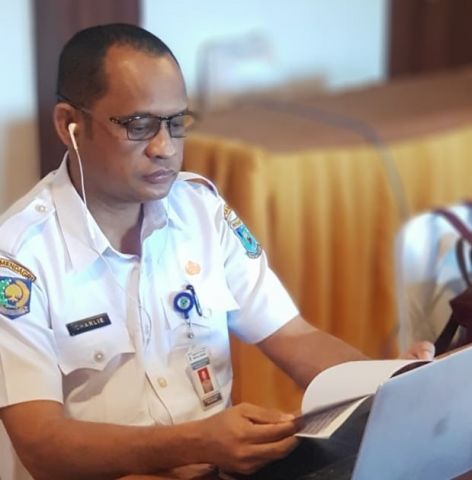 PROFESOR CHARLIE PADA WEBINAR DALAM RANGKA MEMPERINGATI DIES NATALIS UNIVERSITAS PAPUA XX TAHUN 2020
